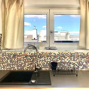 Apartament Bezagenta Wilcza8 Minimalist Location, Warszawa