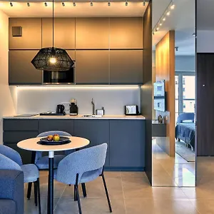  Apartment Mennica By P&o Serviced
