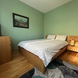 https://quiet-enclave-near-the-airport.hotelswroclaw.com